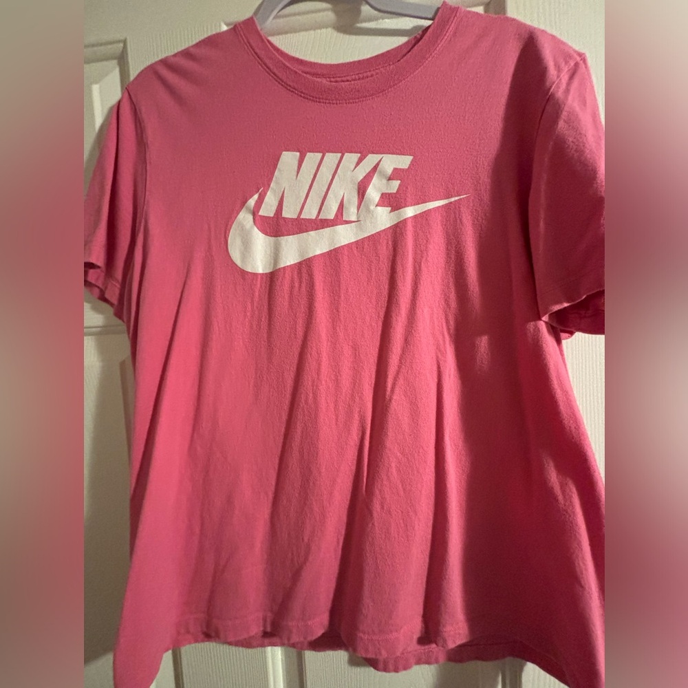 NIKE Shirt